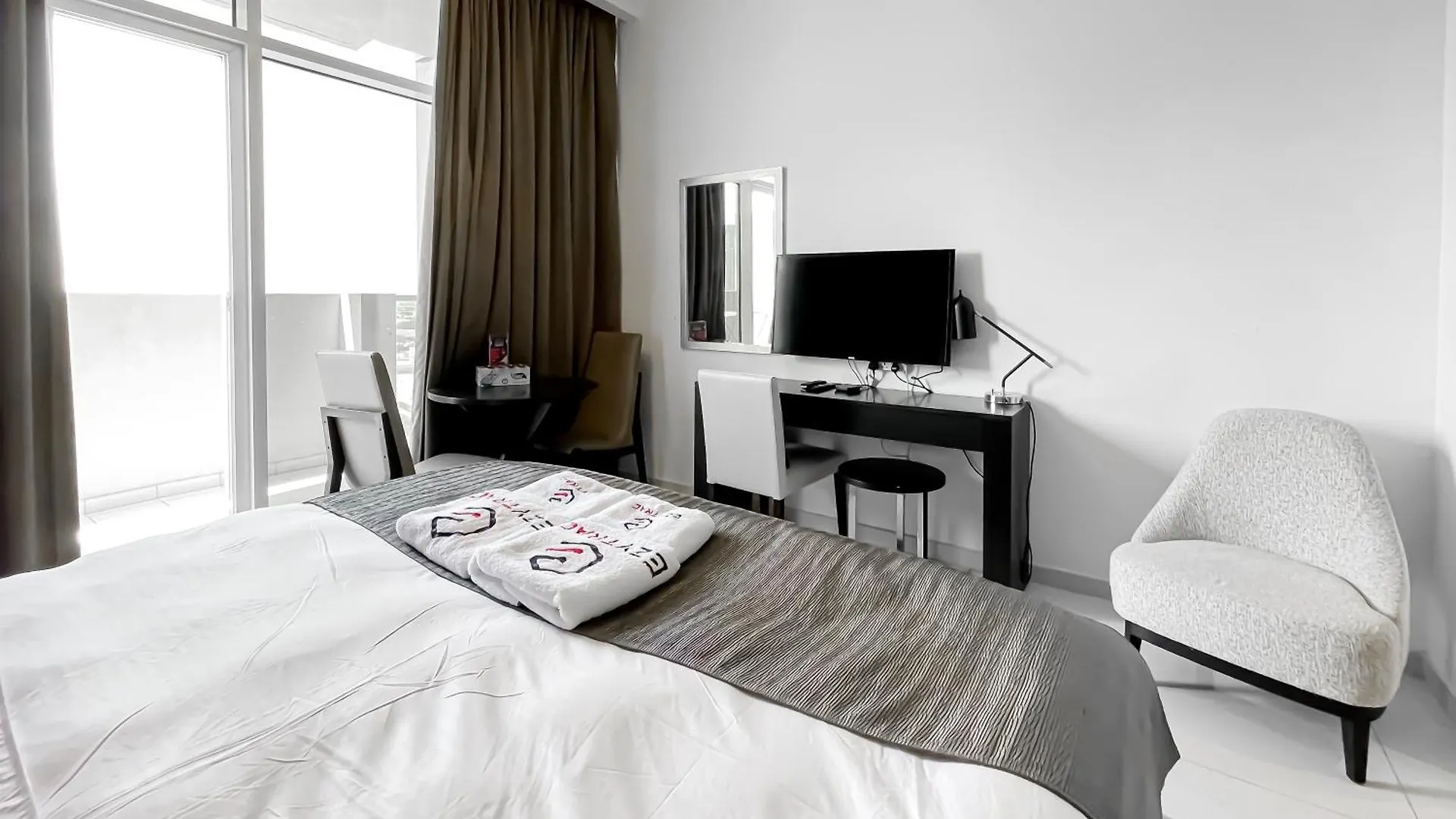 Studio In Jvc Tower 108 Dubai - Ezytrac Vacation Homes 0*,  United Arab Emirates